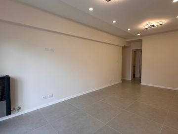 Departamento en venta-3 ambientes con dependencia-Centro-Mar del Plata