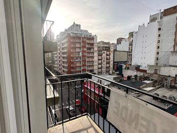 Departamento en venta-3 ambientes con dependencia-Centro-Mar del Plata