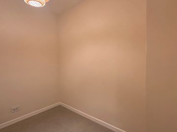 Departamento en venta-3 ambientes con dependencia-Centro-Mar del Plata
