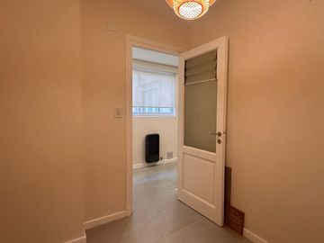 Departamento en venta-3 ambientes con dependencia-Centro-Mar del Plata