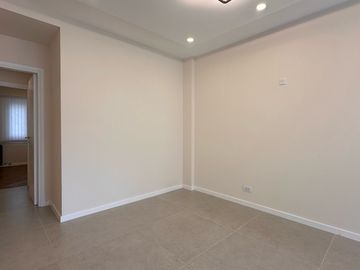 Departamento en venta-3 ambientes con dependencia-Centro-Mar del Plata
