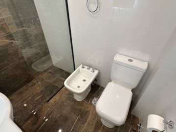 Departamento en venta-3 ambientes con dependencia-Centro-Mar del Plata
