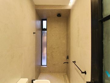Departamento 3 ambientes, 2 dormitorios (1 en suite) con patio, reciclado a nuevo 85m2