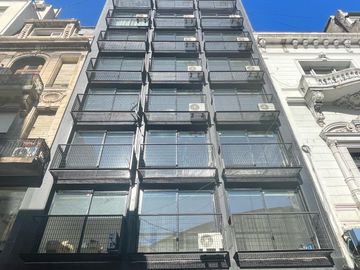 VENTA DEPARTAMENTO MONO AMBIENTE :: EDIFICIO ACONDICIONADO A NUEVO