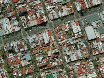 VENTA DE LOCAL COMERCIAL DE 1.053 M2 APTO TODO DESTINO EN FLORES