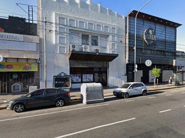 VENTA DE LOCAL COMERCIAL DE 1.053 M2 APTO TODO DESTINO EN FLORES