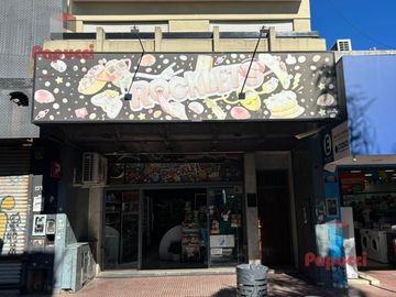 Local en Constitución | Excelente Vidriera | Zona Comercial Activa, alquiler
