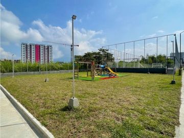 SE RENTA HERMOSO APARTAMENTO EN BOSQUES DE BAMBU VIA CONDINA