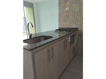 SE RENTA HERMOSO APARTAMENTO EN BOSQUES DE BAMBU VIA CONDINA