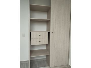 SE RENTA HERMOSO APARTAMENTO EN BOSQUES DE BAMBU VIA CONDINA