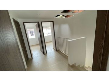 VENTA CASA 2 PISOS CONDOMINIO COCLI CIUDAD COUNTRY JAMUNDI (JH)