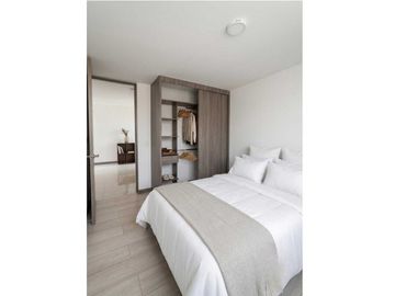 VENTA DE APARTAMENTO EN ENVIGADO ULTIMO PISO
