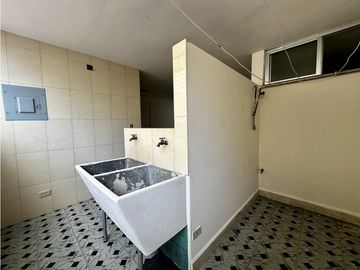 Se Vende Edificio Comercial y Residencial en El Cangrejo, Bella Vista