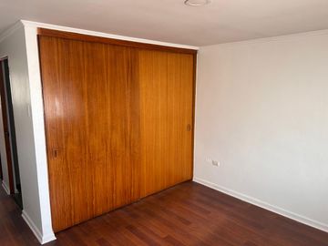 Se arrienda departamento