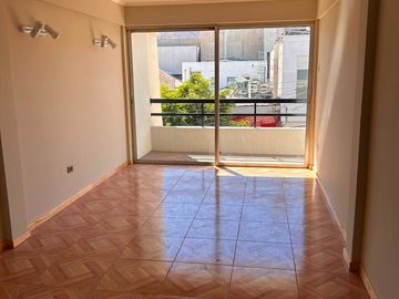 Se arrienda departamento
