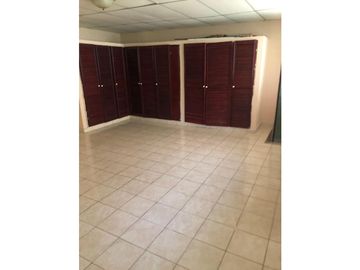 SE VENDE CASA // COLÓN CATIVA