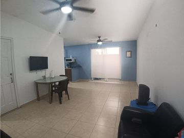Venta de casa semiamoblada en Arboledas-Los Castaños-JB