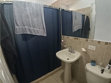 Venta de casa semiamoblada en Arboledas-Los Castaños-JB