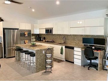 SE VENDE CASA CLUB ECUESTRE CORONADO 327M2 CON PISCINA Y TERRAZAS