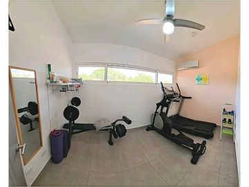 SE VENDE CASA CLUB ECUESTRE CORONADO 327M2 CON PISCINA Y TERRAZAS