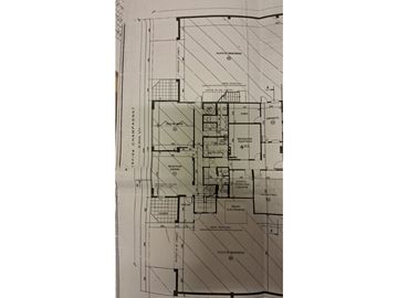 ALQUILER GALPÓN 1750 M2 - AV. CHAMPAGNAT