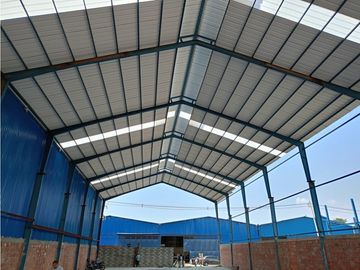 Se vende o alquila bodega en Caucaseco (JPG) CW:9307605