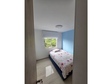 VENDO LINDO APARTAMENTO PISO 7 EN BOCHALEMA (P.Z) CW:9617241