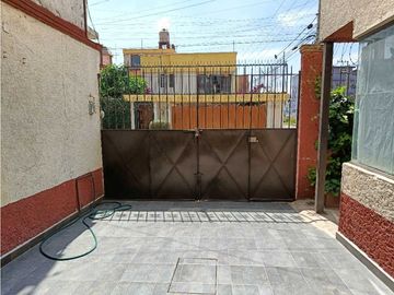 Casa en renta Col. Luisa Isabel Campos/Jimenez Cantu en Metepec