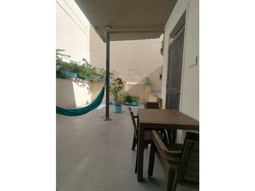 VENDO ESPECTACULAR CASA COMERCIAL EN CENTENARIO (DM) CW:9794753