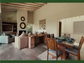 CASA EN CONDOMINIO || VALLE DE BRAVO || EDO. DE MÉXICO