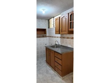 VENDO APARTAMENTO PISO 1 EN GRATAMIRA (A.M) CW:9884376