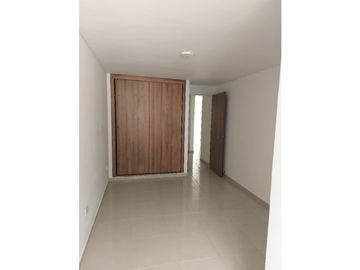 VENDO APARTAMENTO PISO 3 EN EDIFICIO EN GRANADA (D.M) CW:9885394