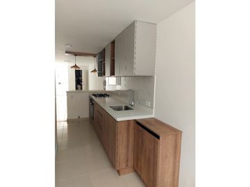 VENDO APARTAMENTO PISO 3 EN EDIFICIO EN GRANADA (D.M) CW:9885394