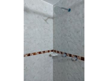VENDO APARTAMENTO PISO 3 EN EDIFICIO EN GRANADA (D.M) CW:9885394