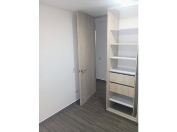 VENDO APARTAMENTO PISO 2 EN BRISAS DEL LIMONAR (D.C) CW:9944131