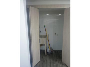 VENDO APARTAMENTO PISO 2 EN BRISAS DEL LIMONAR (D.C) CW:9944131