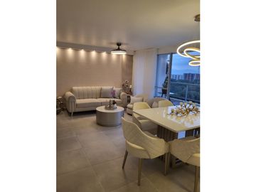 VENTA DE APARTAMENTO EN VALLE DEL LILI PISO 12 (P.Z) CW: 9991777