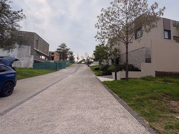 Terreno en venta en Lomas Acueducto