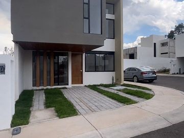CASA DE AUTOR NUEVA EN VENTA IKAYA ZIZANA-ZAKIA QUERETARO