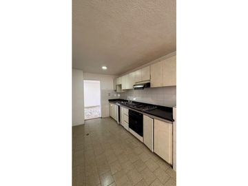 VENDO HERMOSA CASA EN EL B/. LA HACIENDA EN CONDOMINIO(PZ)W:10241370