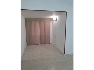 VENDO APTO PISO 5 CON ASCENSOR EN PRADOS DEL LIMONAR (A.M) CW:10201468