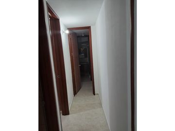 VENDO APTO PISO 5 CON ASCENSOR EN PRADOS DEL LIMONAR (A.M) CW:10201468