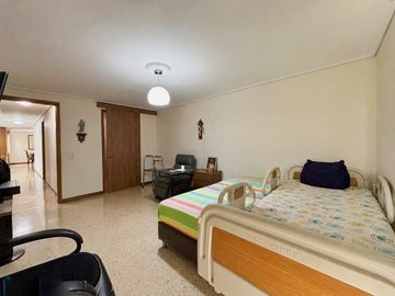 Apartamento en venta en El Poblado Oviedo