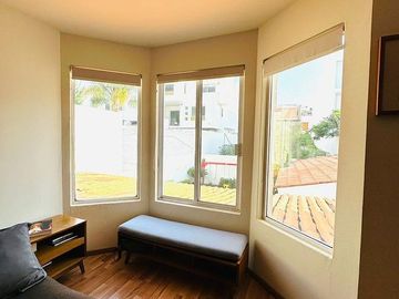 VENTA DE CASA EN CUMBRES DEL CIMATARIO. 3.3