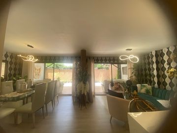 Venta casa remodelada - Medellín  Poblado