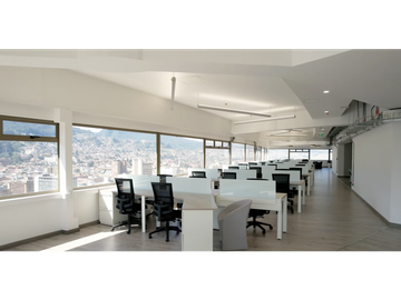 CENTRO OFICINA ARRIENDO 6957