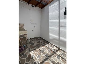 *VENTA DE CASA P.H PISO 3 EN BARRIO NUEVO, BELLO 