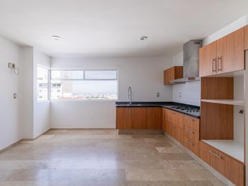 CASA EN LOMAS DEL TEC - $9.4 MDP