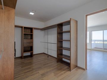 CASA EN LOMAS DEL TEC - $9.4 MDP