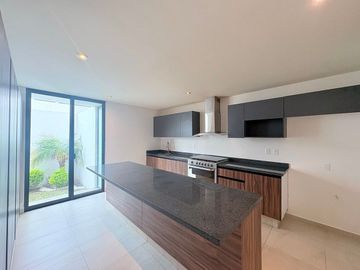 CASA EN PRIVADA FORJA REAL - $2.95 MDP